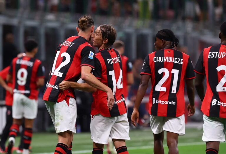 Tra il campo e la scrivania: la vittoria contro il Lecce non cancella i dubbi di una gestione incompiuta